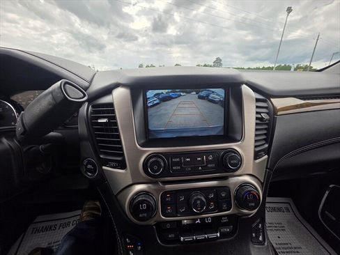 Used 2017 GMC Yukon Denali w/ Open Road Package AWD/4WD image 16
