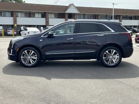Certified 2024 Cadillac XT5 Premium Luxury AWD/4WD image 2