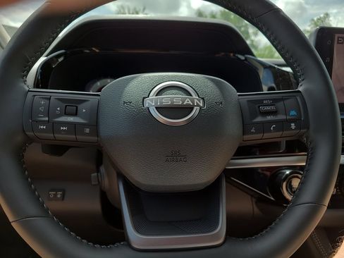 New 2026 Nissan Pathfinder Platinum w/ Accent Package FWD image 21
