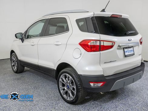 Used 2018 Ford EcoSport Titanium w/ Titanium Cold Weather Package AWD/4WD image 5