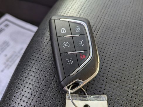 Used 2022 Cadillac Escalade Premium Luxury w/ Performance Package image 36