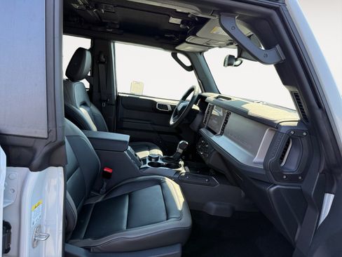 New 2026 Ford Bronco Outer Banks AWD/4WD image 19