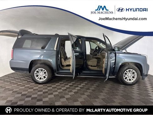 Used 2019 GMC Yukon XL SLT w/ Open Road Package image 14