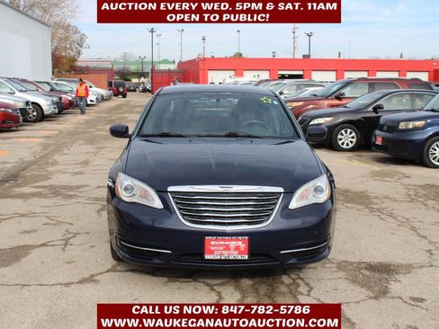 Used 2013 Chrysler 200 Touring w/ Cold Weather Group image 2