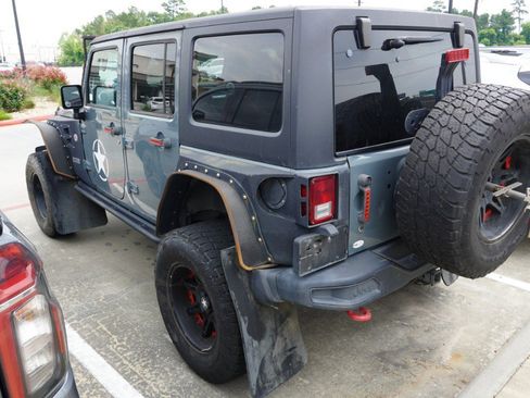 Used 2013 Jeep Wrangler Unlimited Rubicon AWD/4WD image 6