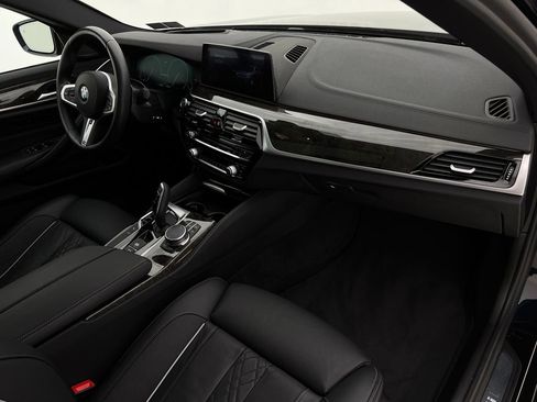 Used 2019 BMW M550i xDrive w/ Premium Package 2 image 13