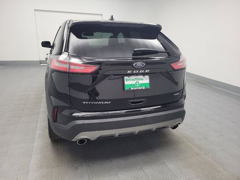 Used 2024 Ford Edge Titanium image 6
