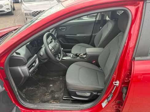 Certified 2025 Kia K4 LXS image 7