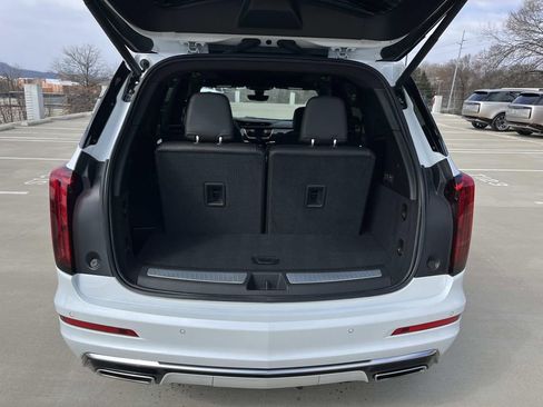 Certified 2023 Cadillac XT6 Premium Luxury w/ Technology Package image 12