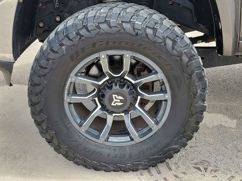 Used 2022 RAM 3500 Laramie AWD/4WD image 14