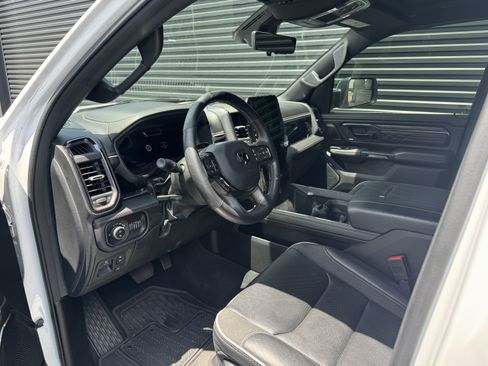 Used 2025 RAM 1500 Limited AWD/4WD image 13