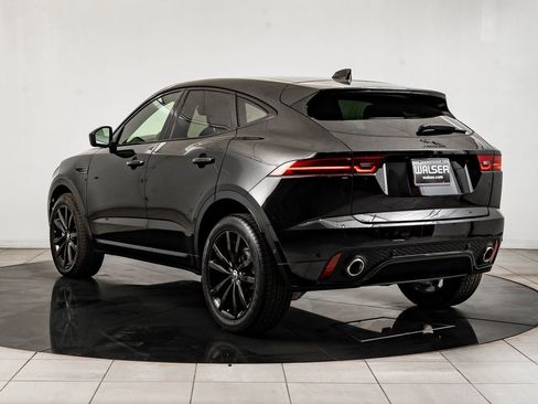 Used 2024 Jaguar E-PACE R-Dynamic SE image 5