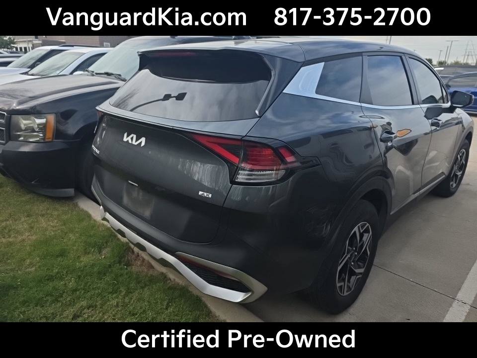 Used 2024 Kia Sportage LX AWD/4WD image 3