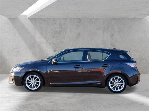 Used 2013 Lexus CT 200h w/ Premium Pkg image 5