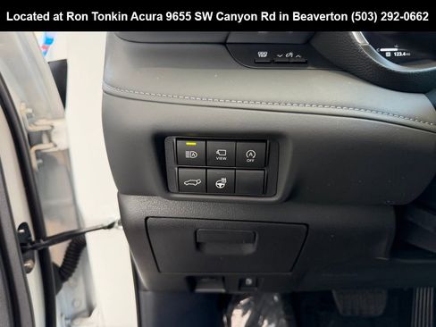 Used 2025 Toyota Highlander Platinum AWD/4WD image 17