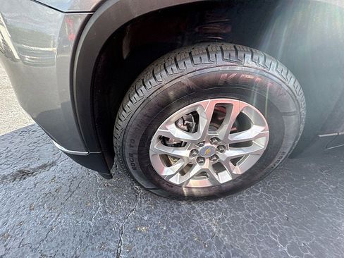 Certified 2020 Chevrolet Traverse LT image 27