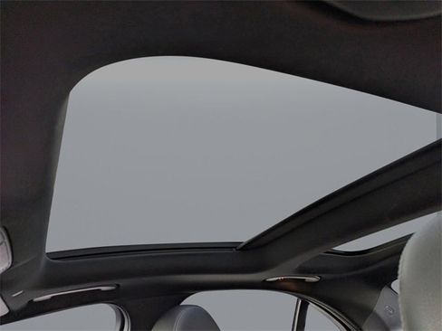 Used 2021 Mercedes-Benz C 300 4MATIC Sedan image 40