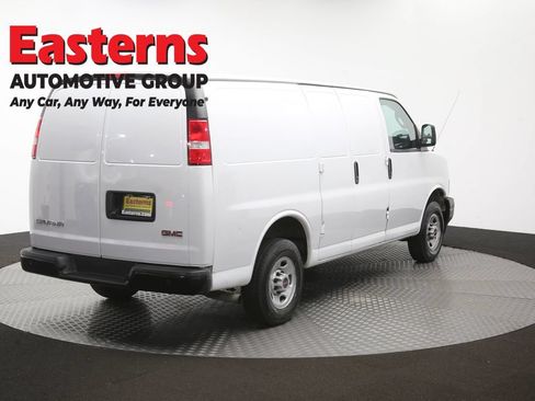 Used 2022 GMC Savana 2500 RWD image 33