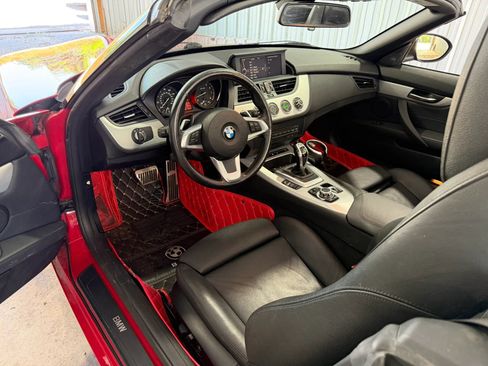 Used 2012 BMW Z4 sDrive28i w/ Sport Pkg RWD image 29