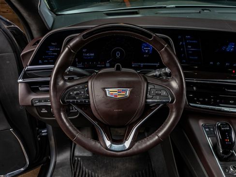 Used 2023 Cadillac Escalade ESV Sport Platinum image 15