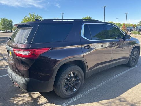 Used 2020 Chevrolet Traverse LT image 5