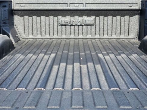 New 2026 GMC Sierra 2500 SLT image 24
