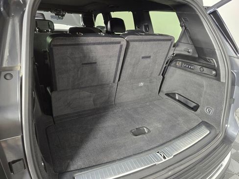 Used 2021 Jeep Grand Cherokee L Overland w/ Luxury Tech Group IV image 17