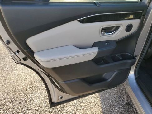 Used 2024 Honda Pilot Elite image 14