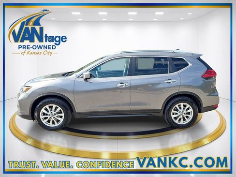 Used 2017 Nissan Rogue SV FWD image 10
