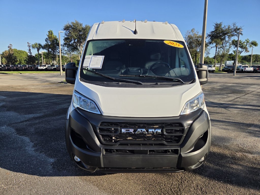 Used 2025 RAM ProMaster 2500 w/ Convenience Group FWD image 4