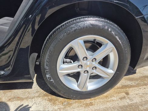 Used 2024 Chevrolet Malibu LT FWD image 18