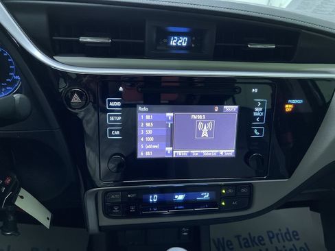 Used 2019 Toyota Corolla LE FWD image 21