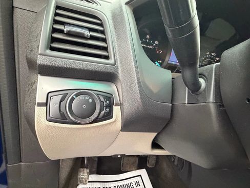 Used 2015 Ford Explorer FWD image 11