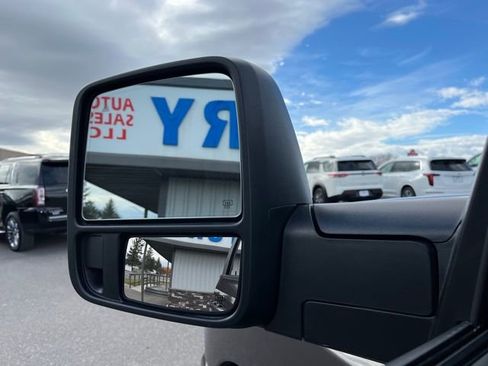 Used 2025 RAM 2500 Laramie image 24