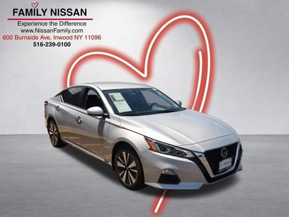 Certified 2021 Nissan Altima 2.5 SV