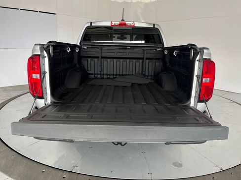 Used 2018 Chevrolet Colorado Z71 AWD/4WD image 13