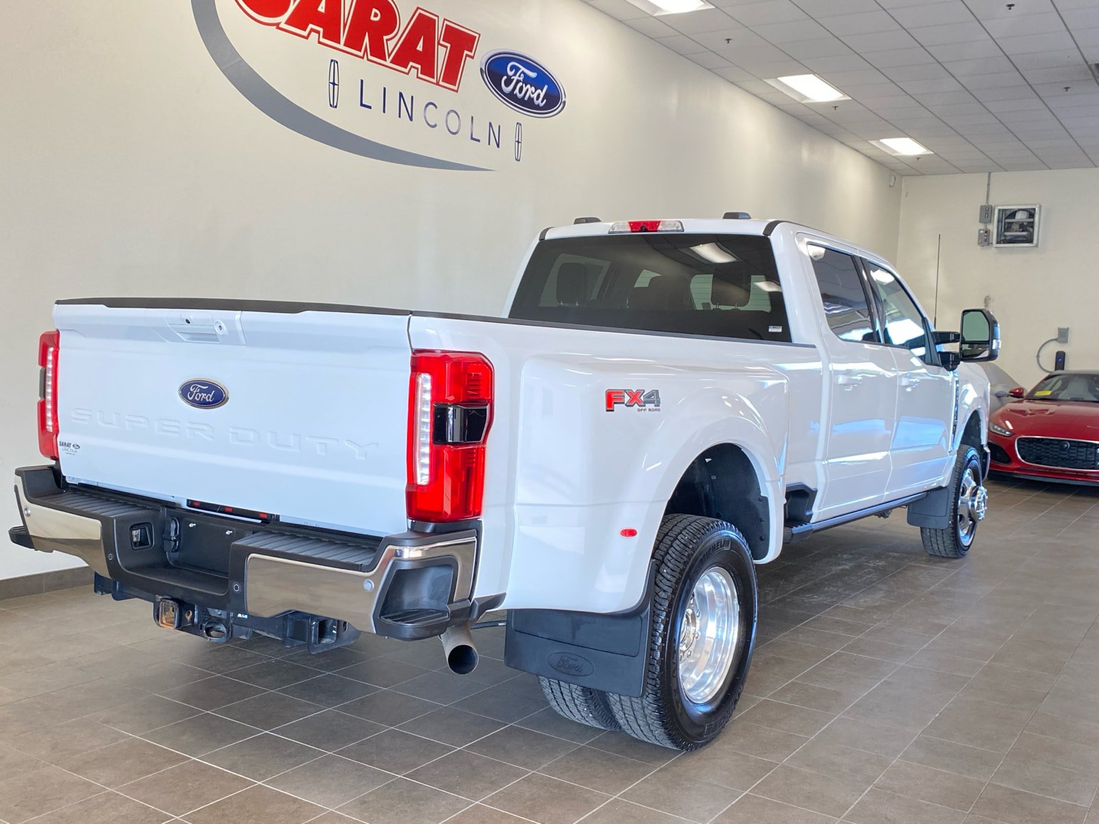 Certified 2025 Ford F350 Lariat AWD/4WD image 7