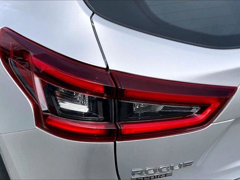 Used 2020 Nissan Rogue Sport S AWD/4WD image 30