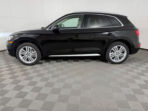 Used 2018 Audi Q5 2.0T Premium Plus w/ Premium Plus Package AWD/4WD image 2