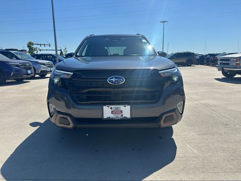 Used 2025 Subaru Forester Sport AWD/4WD image 3