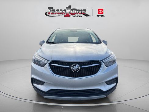 Used 2021 Buick Encore Preferred image 4