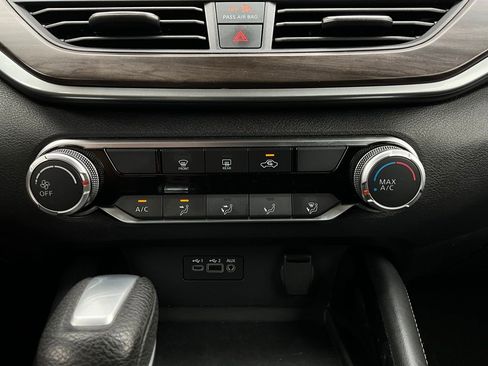 Used 2023 Nissan Altima 2.5 SV image 27