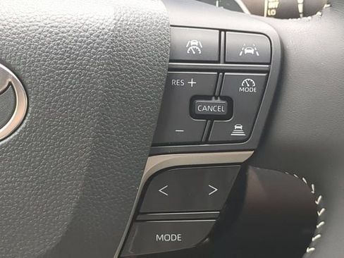 Used 2025 Toyota Camry SE AWD/4WD image 22