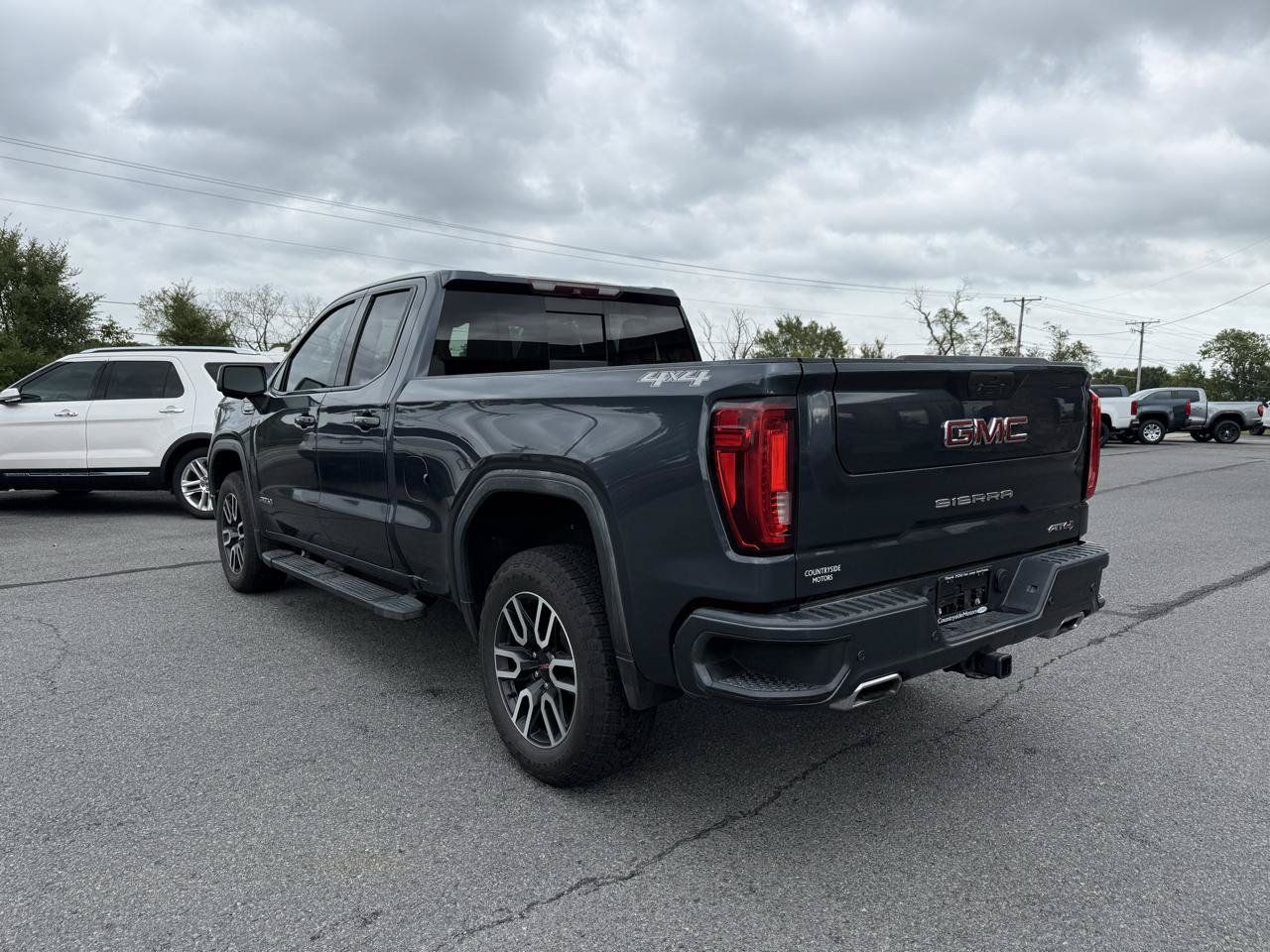 Used 2019 GMC Sierra 1500 AT4 w/ AT4 Premium Package AWD/4WD image 4