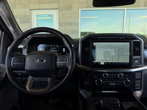 Used 2022 Ford F150 Lariat image 6