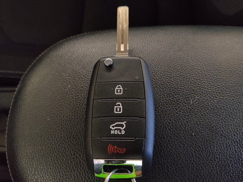 Used 2019 Kia Soul + FWD image 32