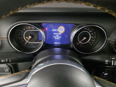 Used 2023 Jeep Gladiator Overland image 22