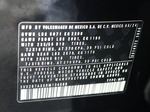 Used 2024 Volkswagen Tiguan SE AWD/4WD image 29