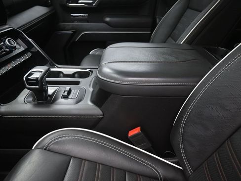 Used 2023 GMC Sierra 1500 AT4X image 21