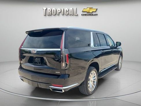 Used 2023 Cadillac Escalade ESV Premium Luxury AWD/4WD image 3